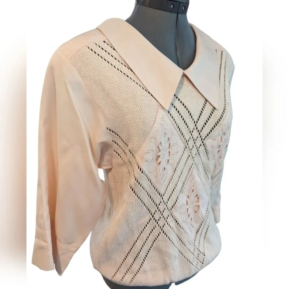 Women's vintage pink knit‎ embroidered sweater